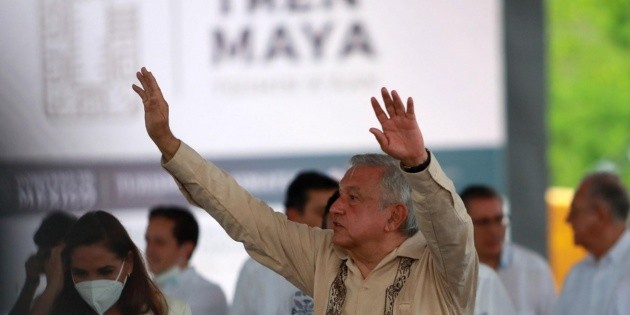  López Obrador rechaza presiones a jueces en suspensiones contra Tren Maya