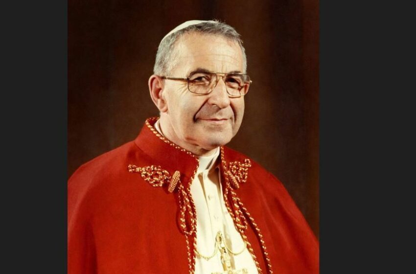  Francisco beatifica a Juan Pablo I, el papa que duró 33 días en el trono de Pedro