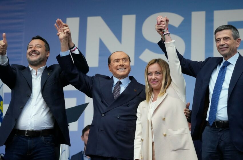  Bruselas vigila con inquietud la posible victoria de la ultraderecha en Italia: «A Europa se le acabó la diversión»
