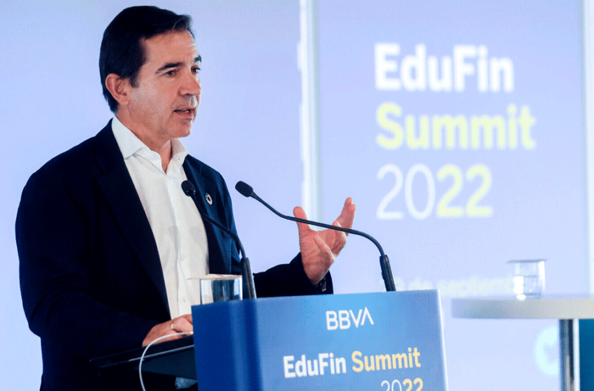  BBVA quiere capacitar a 2 millones de personas en educación financiera al 2025