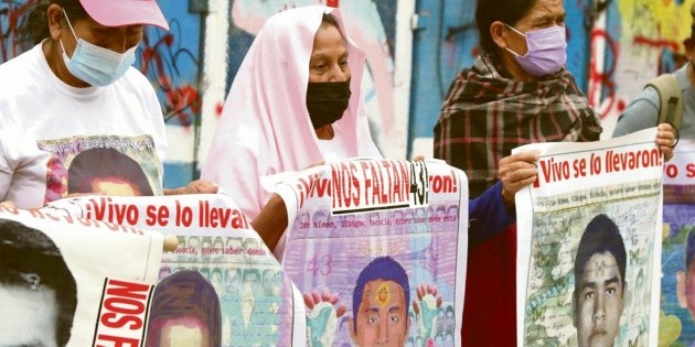 A ocho años de la desaparición piden justicia por los 43