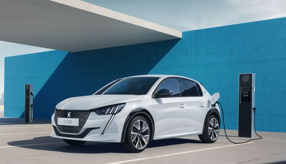  Peugeot e-208 2023: el nuevo coche eléctrico, con el motor del e-308 ¡y con 400 km de autonomía!