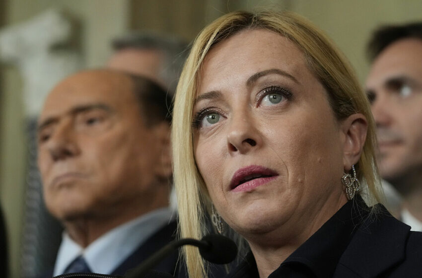  El presidente italiano convoca a la ultraderechista Giorgia Meloni para encargarle formar Gobierno