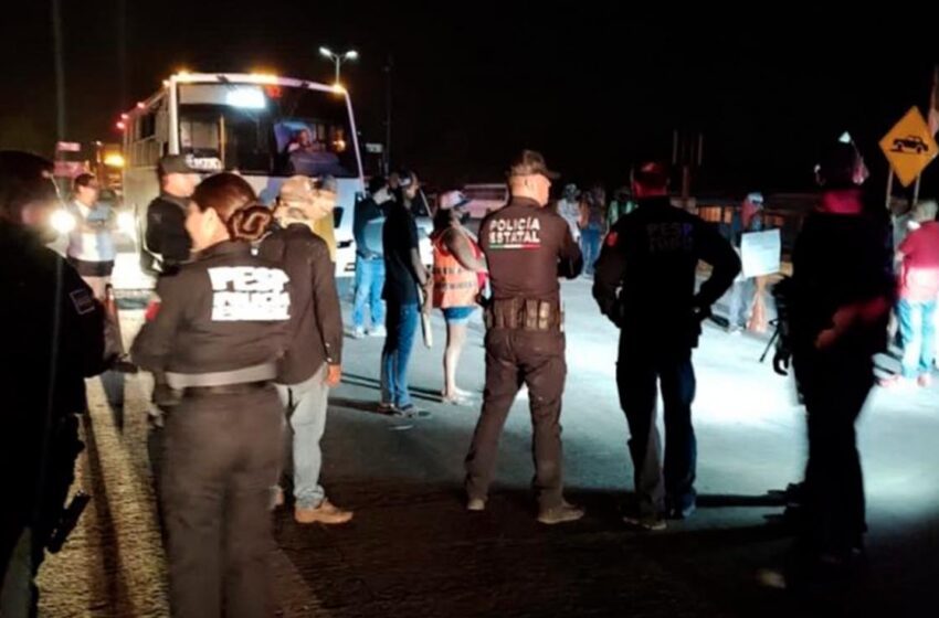  Caos en carretera de Sonora por bloqueo de indígenas yaquis – Turquesa News