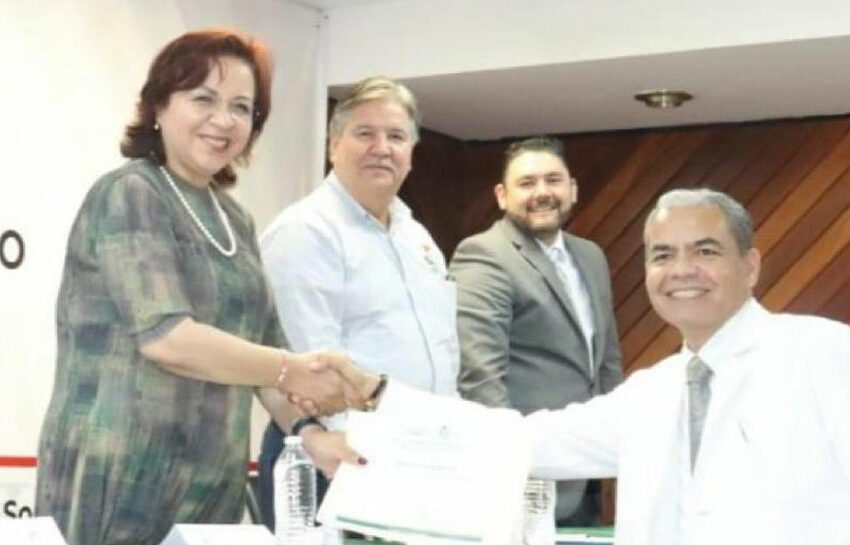  IMSS Sonora otorga reconocimientos a especialistas por su labor diaria este Día del Médico