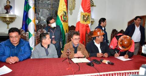  Los mineros de Andacaba sellan un pacto con Gobierno