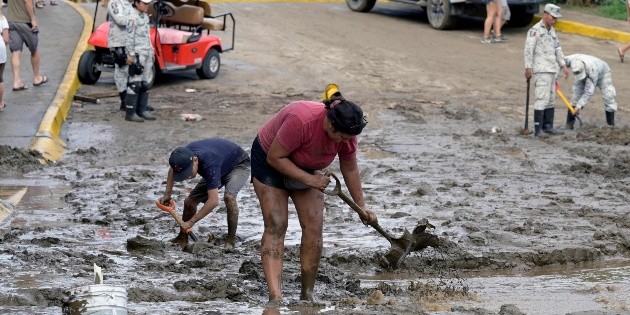  Huracán "Roslyn" se degrada a tormenta tropical