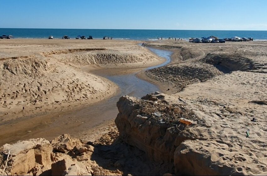  Se forma arroyo en playa de Sonora tras paso del huracán 'Kay' – Grupo Milenio