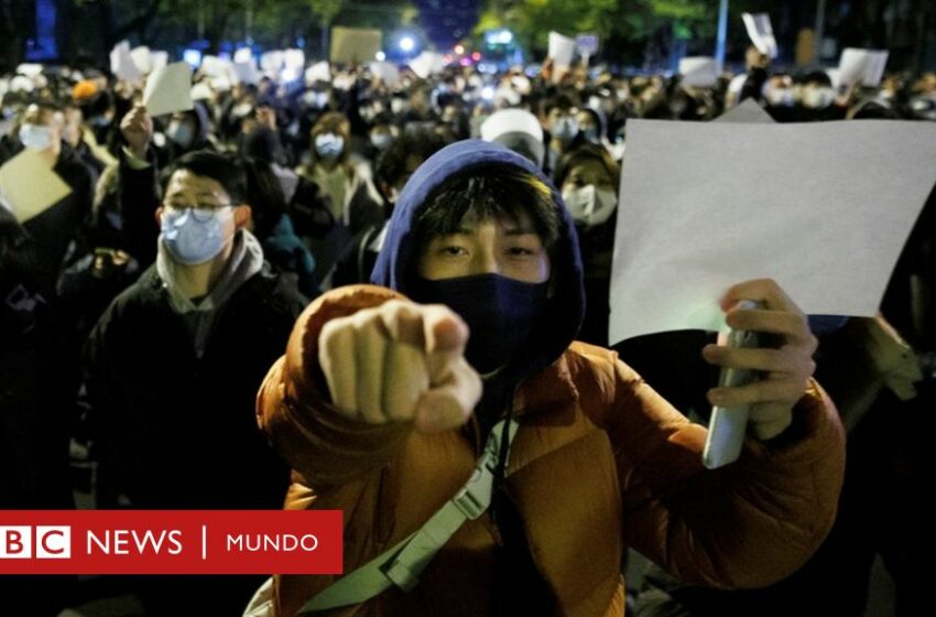  China: por qué una hoja en blanco se convirtió en el símbolo de las inéditas protestas en ese país