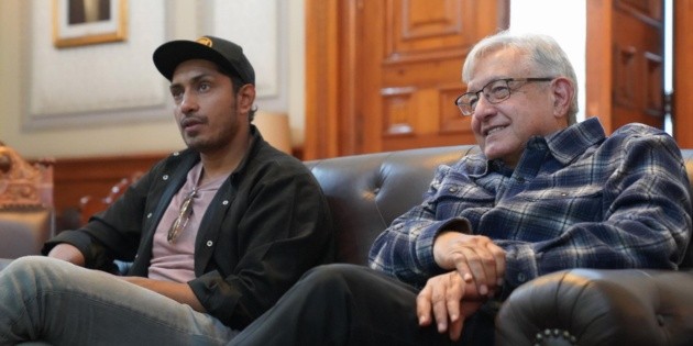  López Obrador y Tenoch Huerta ven juntos el partido México vs Argentina