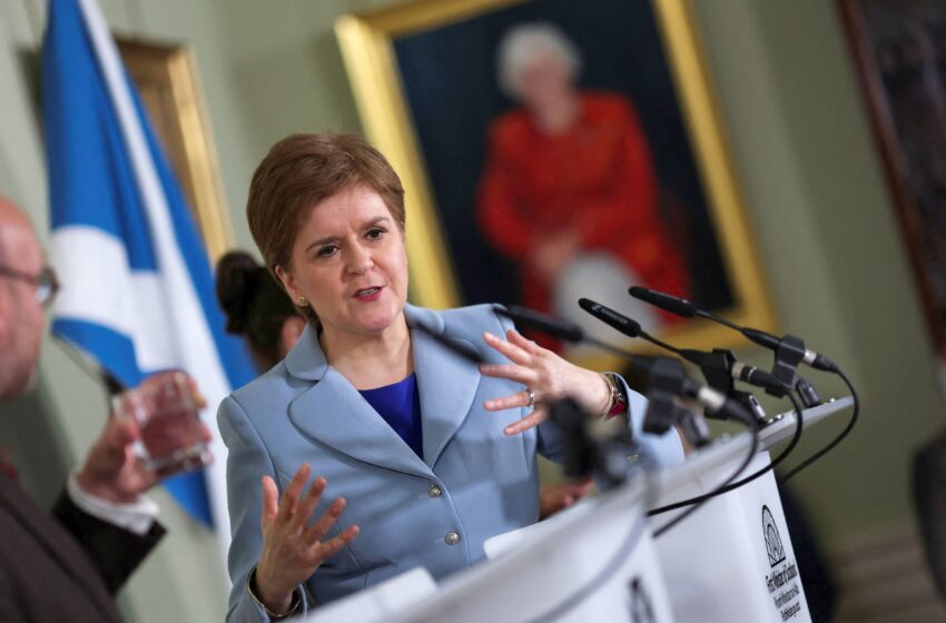  El Gobierno de Escocia quiere convertir las próximas elecciones en un referéndum «de facto»