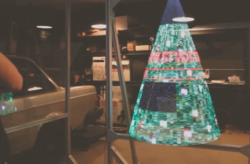  Este árbol de navidad holográfico es tan impresionante como peligroso