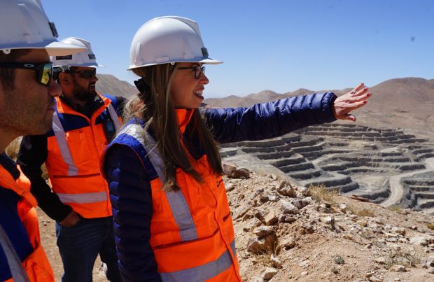  Minera El Abra recibe a nueva embajadora de Estados Unidos en Chile – Radio Maray