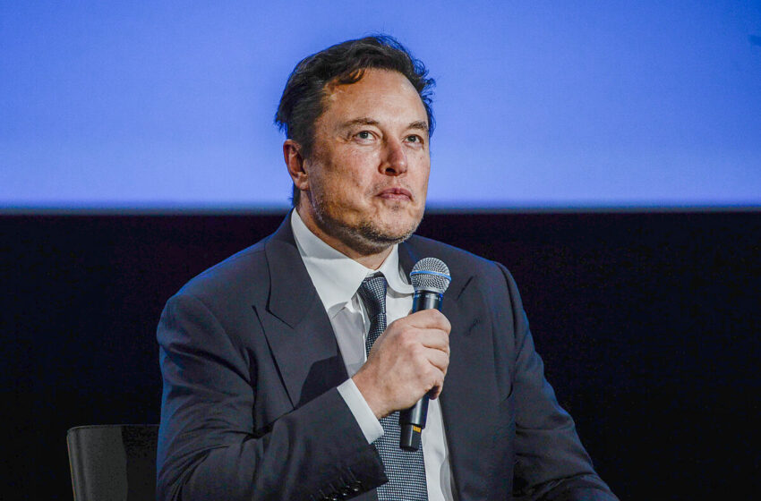  La defensa de Elon Musk alega que no hubo mala intención en su tuit sobre Tesla