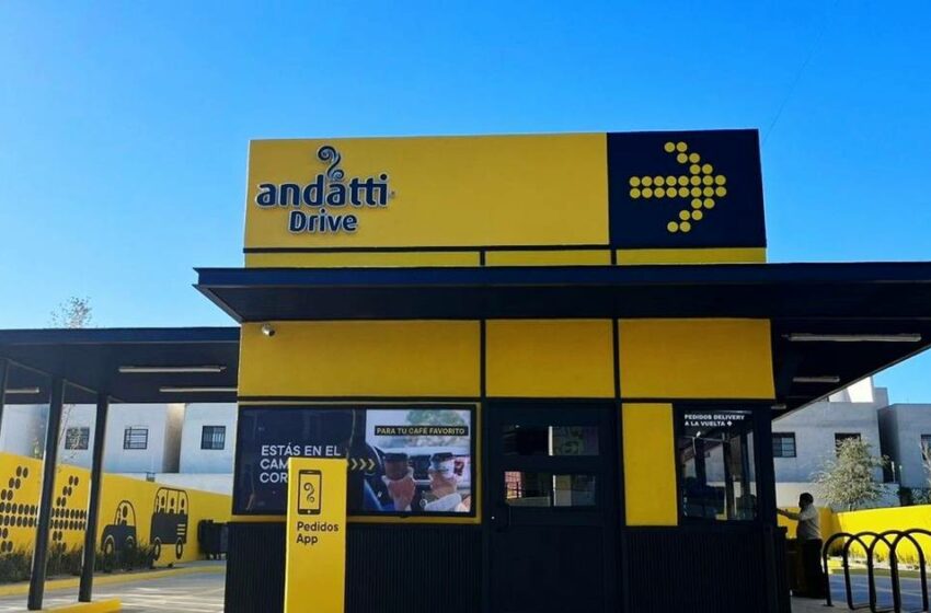  Abre Oxxo su primera cafetería “Andatti Drive” – El Financiero