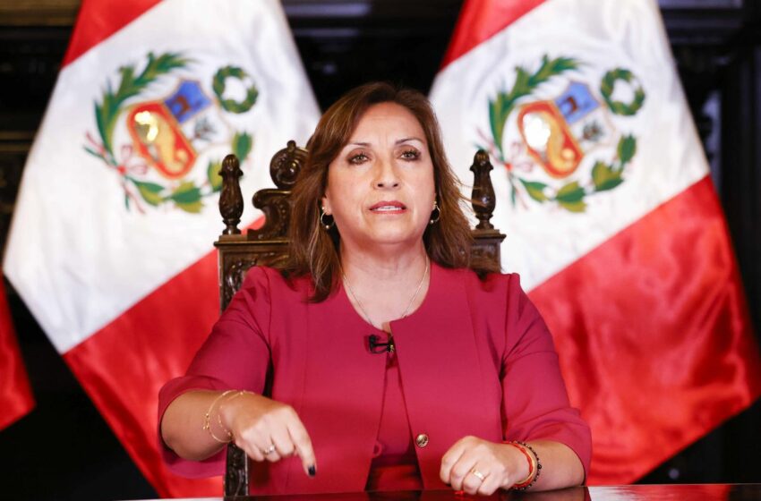  El Congreso de Perú aprueba volver a debatir un adelanto electoral a 2023