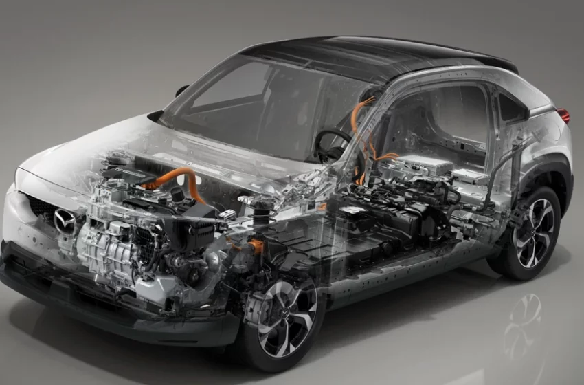  Mazda MX-30 e-SKYACTIV R-EV, resucita el motor rotativo para alimentar un auto eléctrico