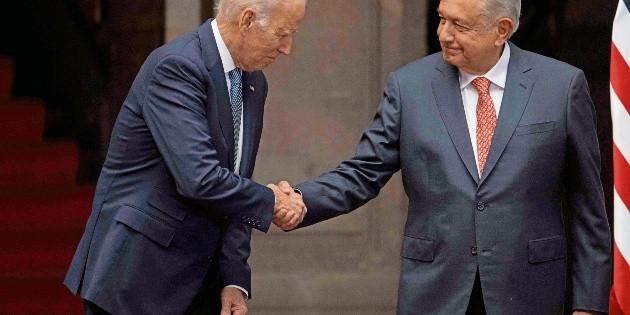  AMLO llama a Biden a poner fin a “desdén” de EU hacia América Latina