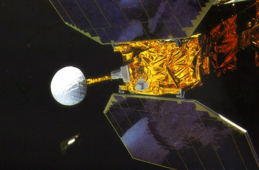  El legendario satélite ERBS, de la NASA, regresa a la Tierra tras 38 años de servicio