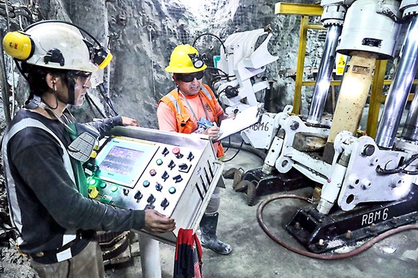  Minería generó 230,737 empleos – El Peruano