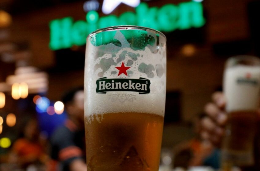  FEMSA vende bonos y acciones de Heineken por 3500 millones de euros