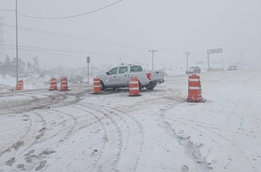  Anticipan cierres carreteros en tres estados este fin de semana por nevadas