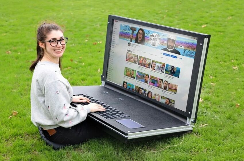  El portátil más grande de mundo tiene una tele de 43 pulgadas (vídeo)
