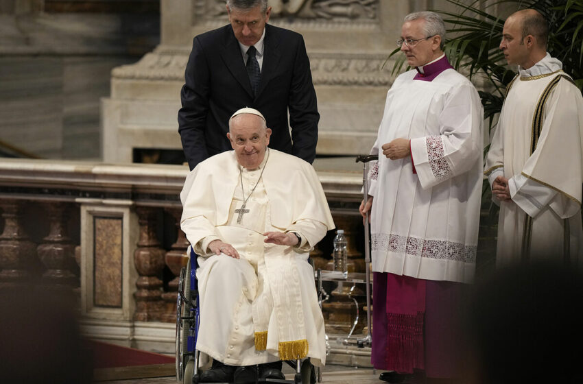  El Papa no acudirá al Coliseo para el Via Crucis «por el intenso frío» y lo seguirá en el Vaticano