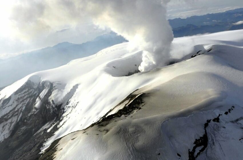  Ungrd recomienda evacuación inmediata de comunidades aledañas a Nevado del Ruiz