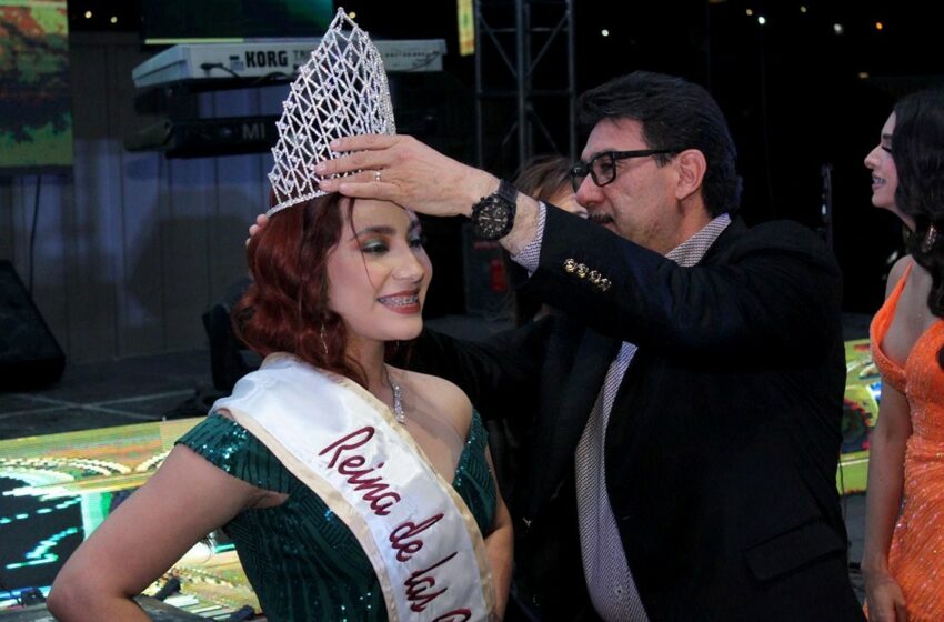  Génesis Balderas es coronada Reina de las Fiestas de Mayo, en Nogales, Sonora – Debate