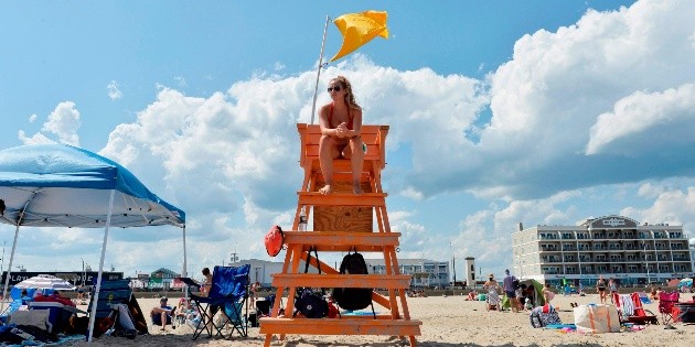  ¿Vas al mar? Esto significan las banderas colocadas en la playa