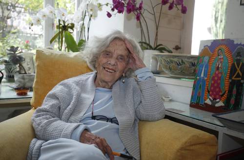  Poniatowska celebra sus 91 años; “he cubierto a tres generaciones”