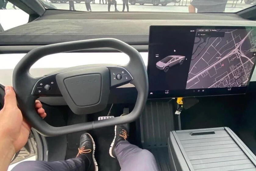  Por fin un vistazo al interior de la Tesla Cybertruck: minimalista y con la pantalla más accesible