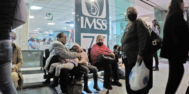  ¿Eres médico jubilado? IMSS-Bienestar abre convocatoria para especialistas