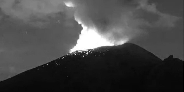  Continúa actividad en el Volcán Popocatépetl, Cenapred llama a tomar precauciones