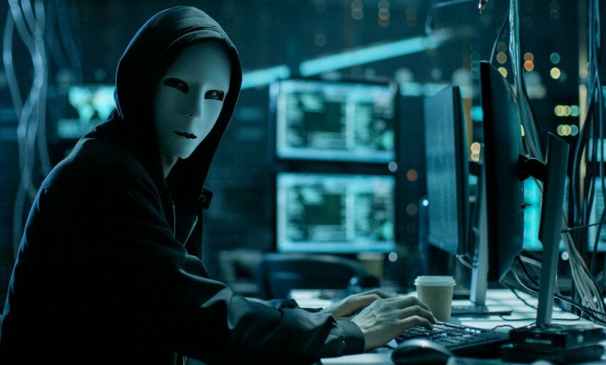  Hackers Filtran Más de 100.000 Credenciales de ChatGPT en la Dark Web