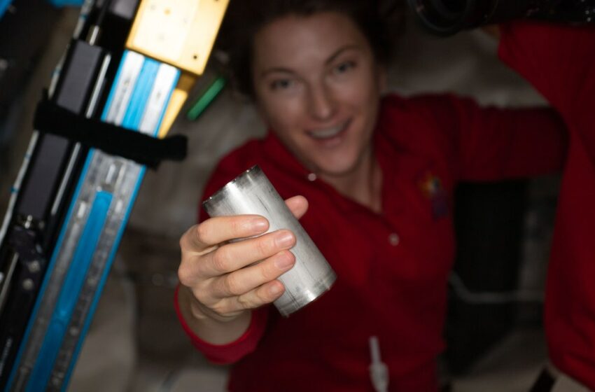  La NASA convierte el 98% de la orina y sudor de los astronautas en agua potable