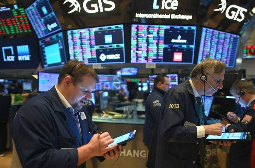  Wall Street: Suben las acciones y caen los bonos tras datos sobre subsidios de desempleo