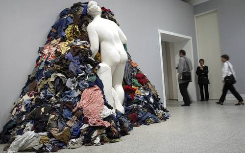  Un incendio destruye la Venus de los trapos, de Pistoletto, en Italia