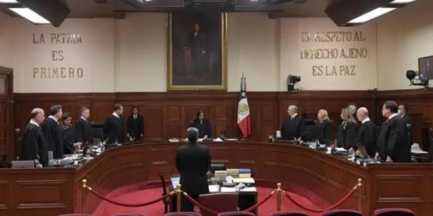  Morena pide juicio político contra ministros de la Suprema Corte