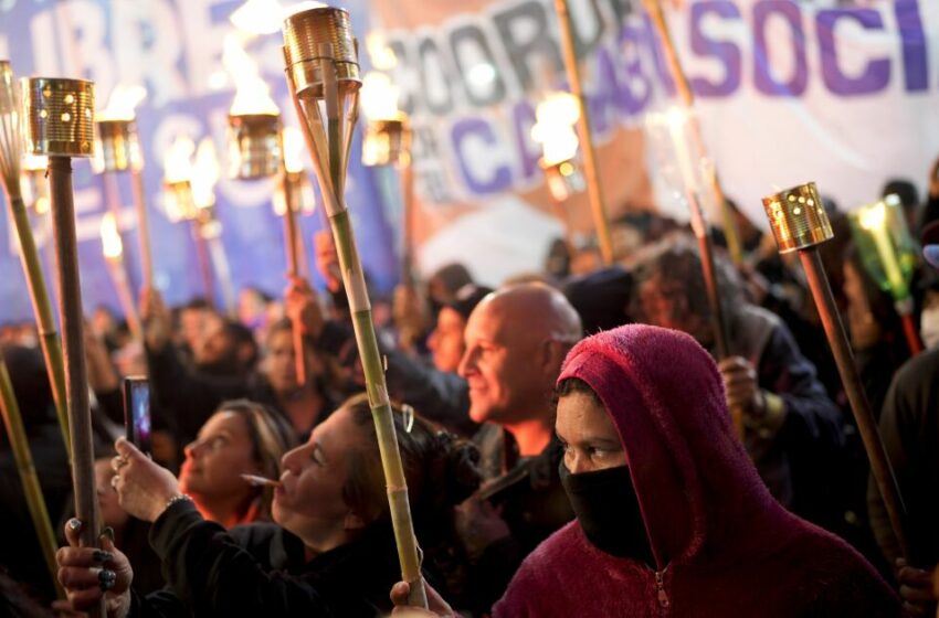  Argentina vota en unas primarias que medirán anhelo de cambio en medio de la …