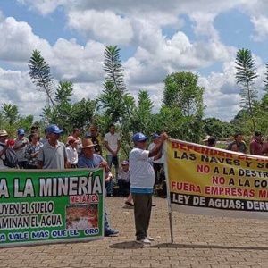  Corte de Ecuador suspende consultas ambientales sobre minería – teleSUR