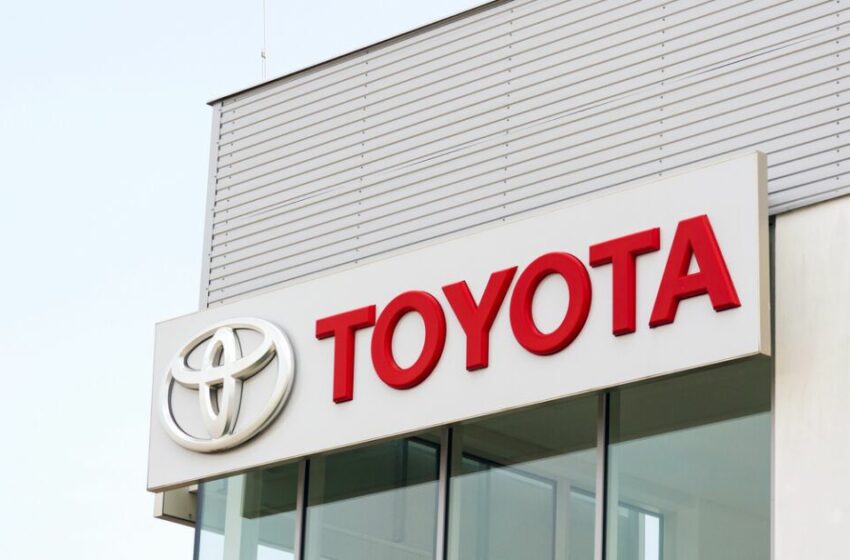  Toyota suspende operaciones en todas sus fábricas de Japón por falla en sistema
