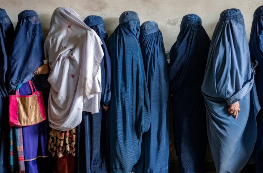  Guerra de talibanes contra las afganas debe reconocerse como "apartheid" de género