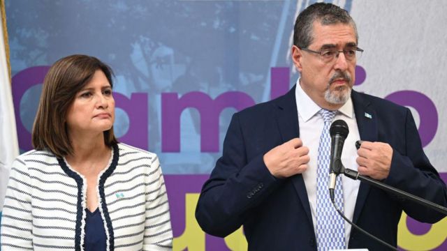 Bernardo Arévalo y Karin Herrera, que será vicepresidenta de Guatemala.
