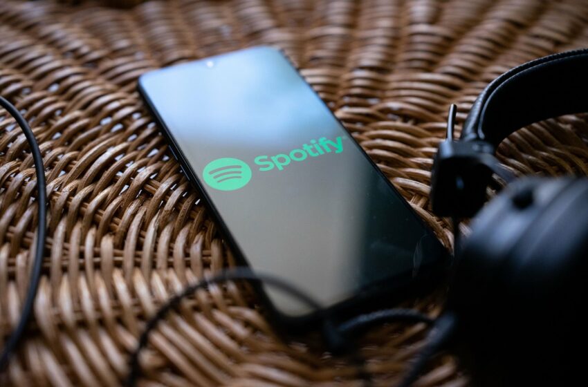 Spotify podría empezar a cobrar para dejarte ver las letras de las canciones