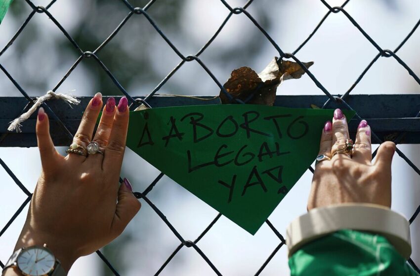  Suprema Corte de Justicia despenaliza aborto en todo México; decisión histórica