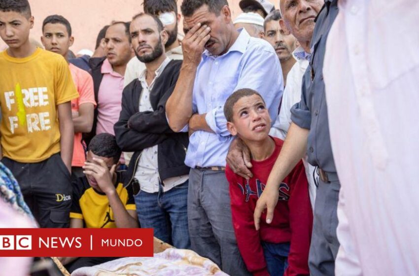  “Al menos 10 miembros de mi familia han muerto»: los duros testimonios del devastador terremoto de Marruecos