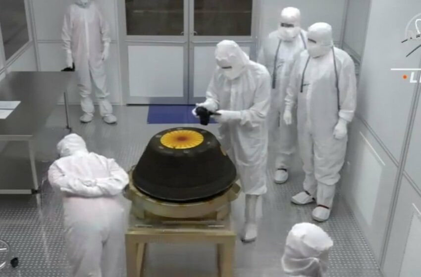  La NASA abrió la sonda con muestras del asteroide que trajo a la Tierra y reveló qué material encontró