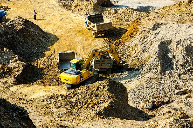  Científicos chinos logran avances clave en minería de tierras raras